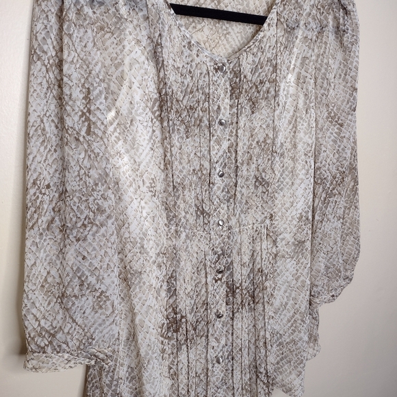 Talbots Snakeskin Print Sheer Blouse With Tank Top Size 12 Twinset Party Holiday - Picture 3 of 9